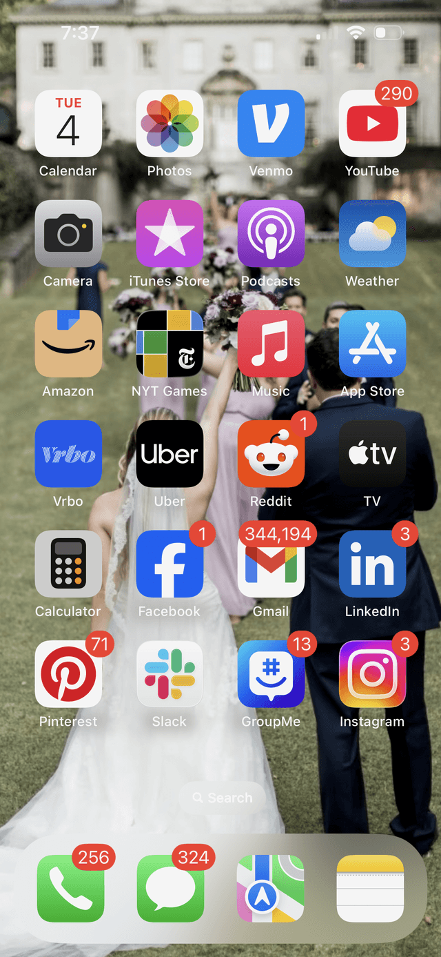 Busy phone interface - chaotic and overwhelming